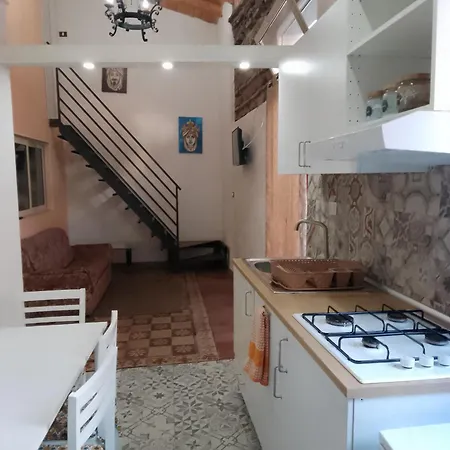 La Dimora Ursino Apartment *